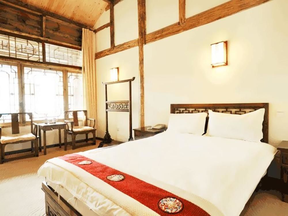 Golden Waterfront Inn Lijiang  Exterior photo